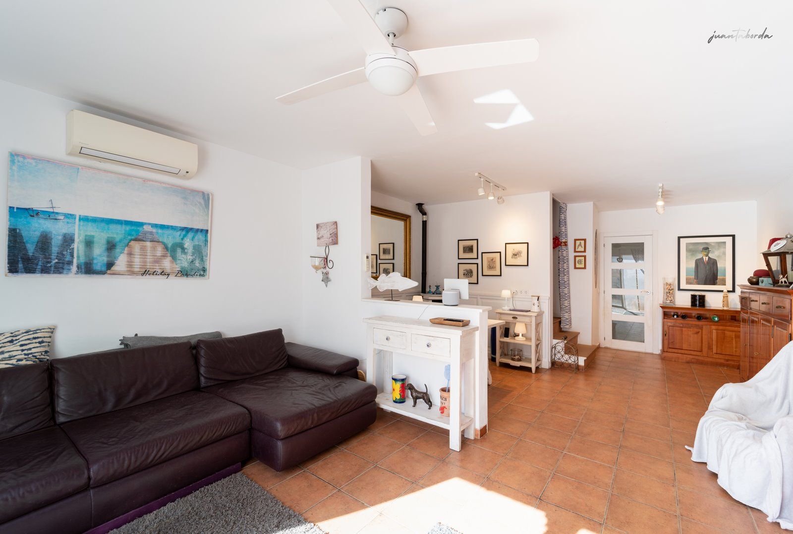 1139-Semidetached-house-for-sale-in-Ses-Salines-7-Copiar.jpg Reihenhaus zur Miete in Ses Salines mit Terrasse und Kamin