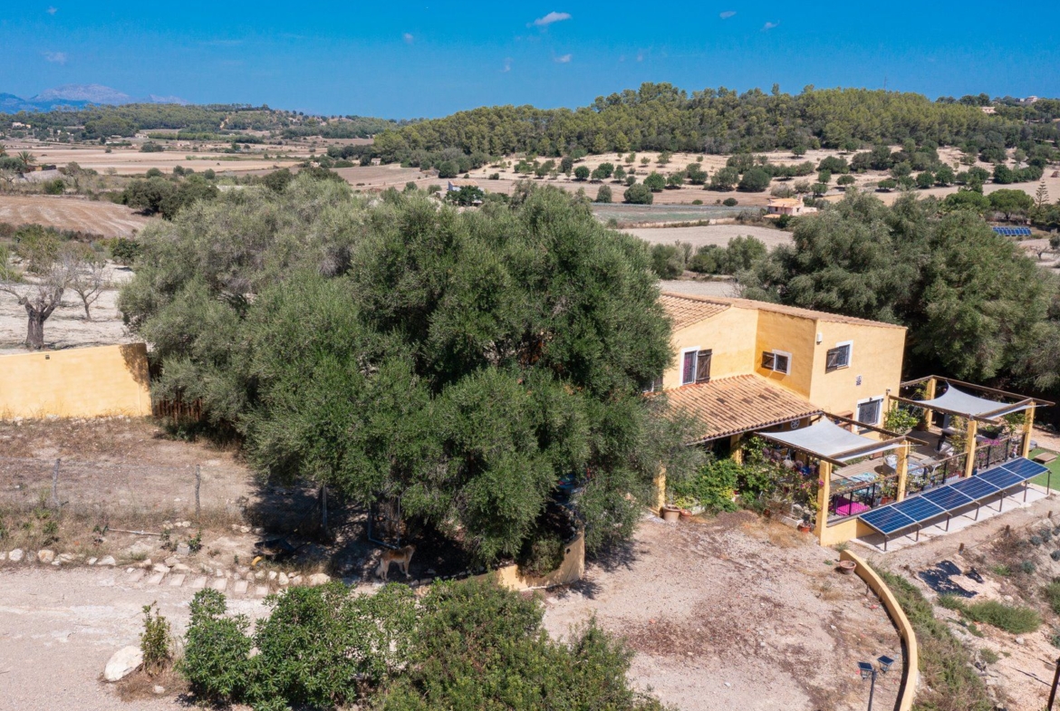 Casa de campo con piscina y vistas en Sineu, Mallorca