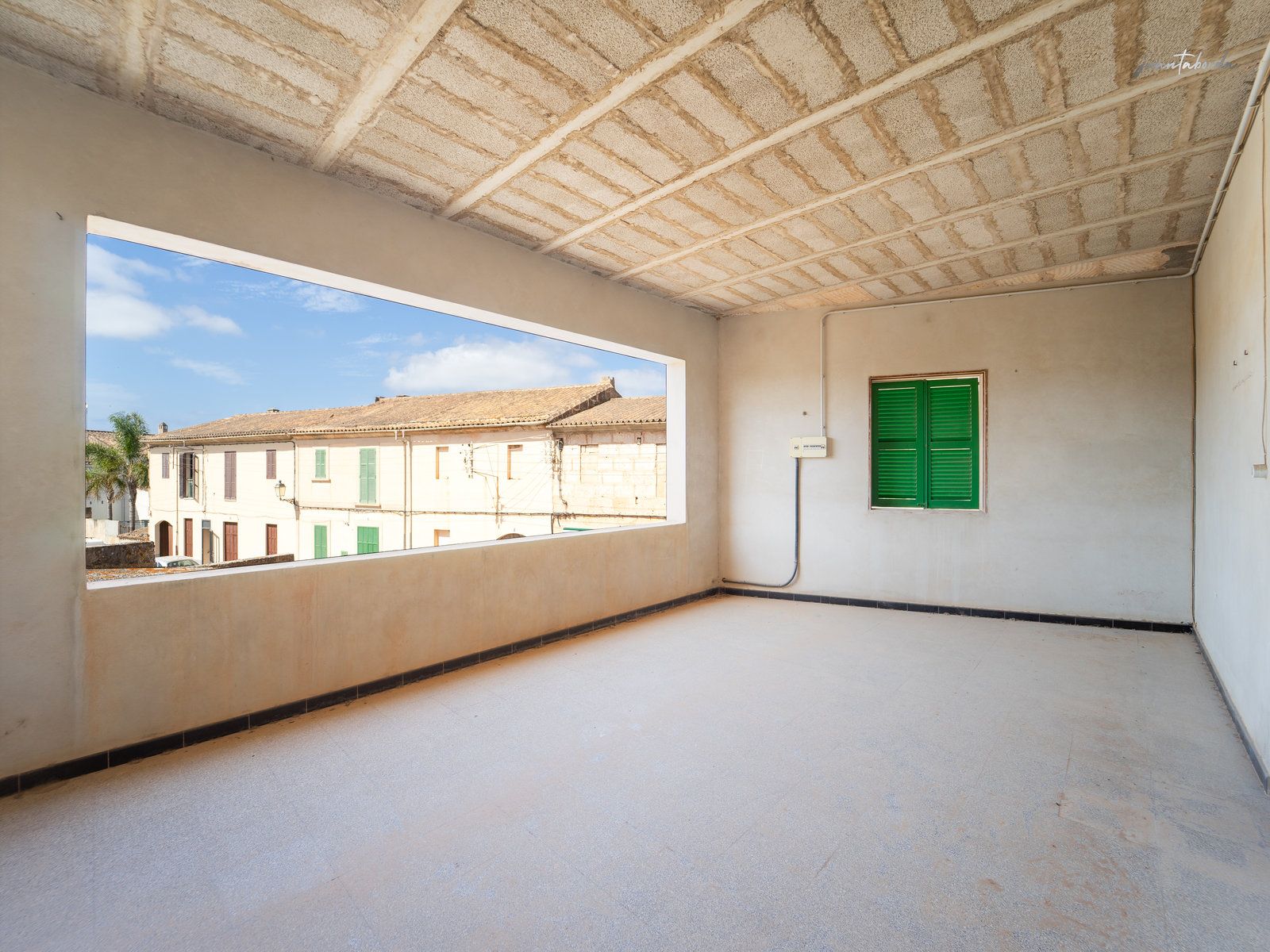 Dreigeschossiges Eckhaus mit Aussicht in Ses Salines