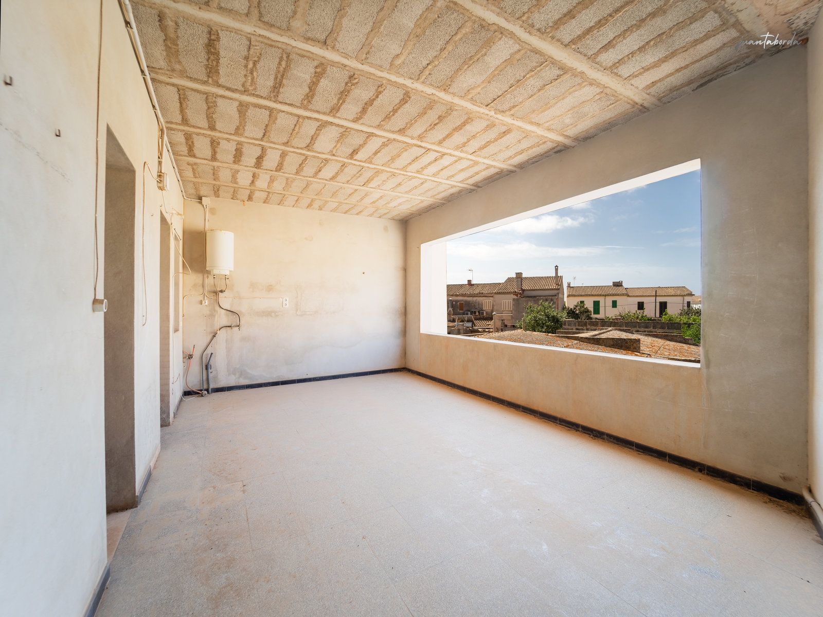Dreigeschossiges Eckhaus mit Aussicht in Ses Salines