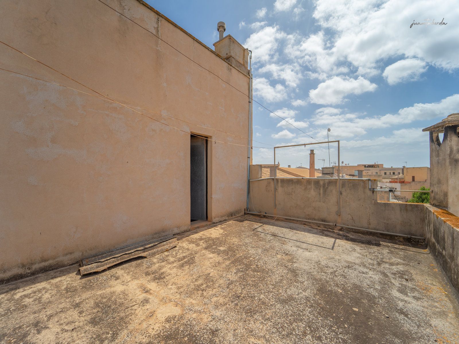 Dreigeschossiges Eckhaus mit Aussicht in Ses Salines