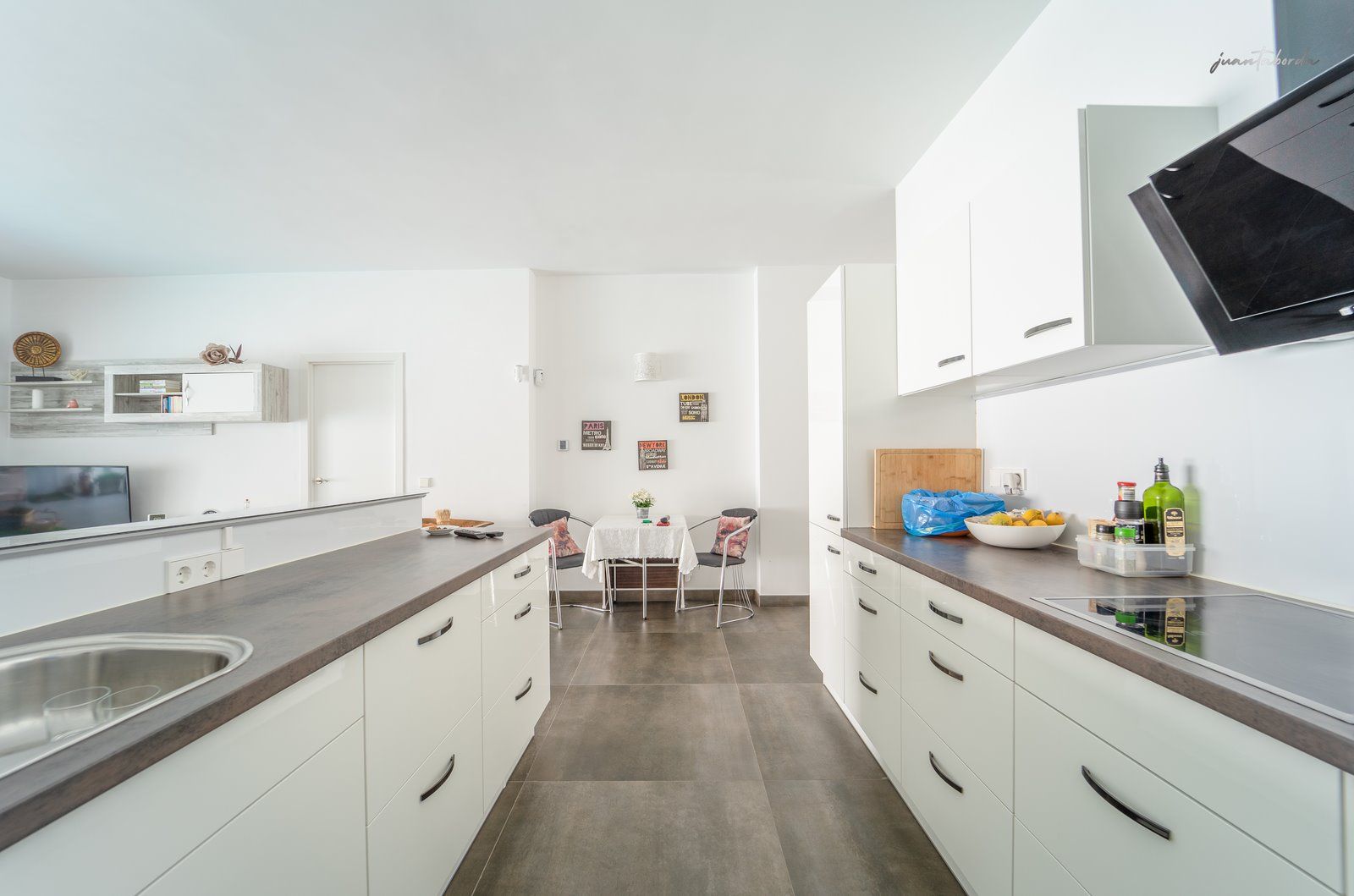 Casa de pueblo con piscina en Campos — 240 m², 5 dormitorios, dos plantas independientes