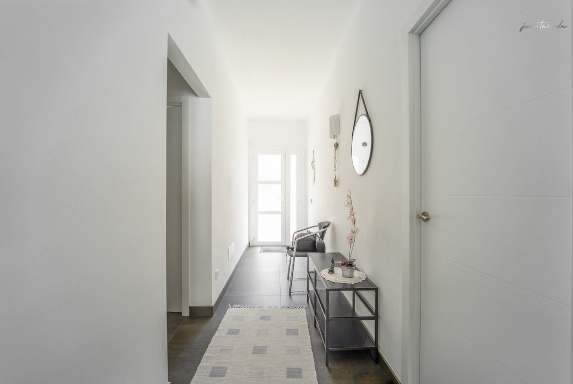 Casa de pueblo con piscina en Campos — 240 m², 5 dormitorios, dos plantas independientes