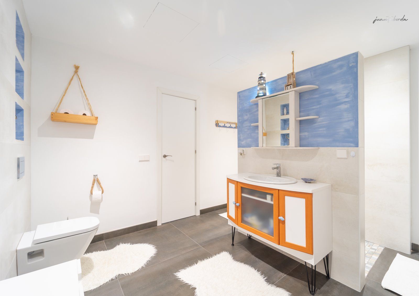 Casa de pueblo con piscina en Campos — 240 m², 5 dormitorios, dos plantas independientes