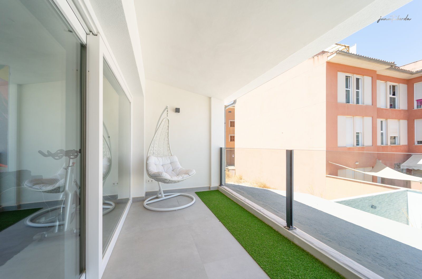 Casa de pueblo con piscina en Campos — 240 m², 5 dormitorios, dos plantas independientes