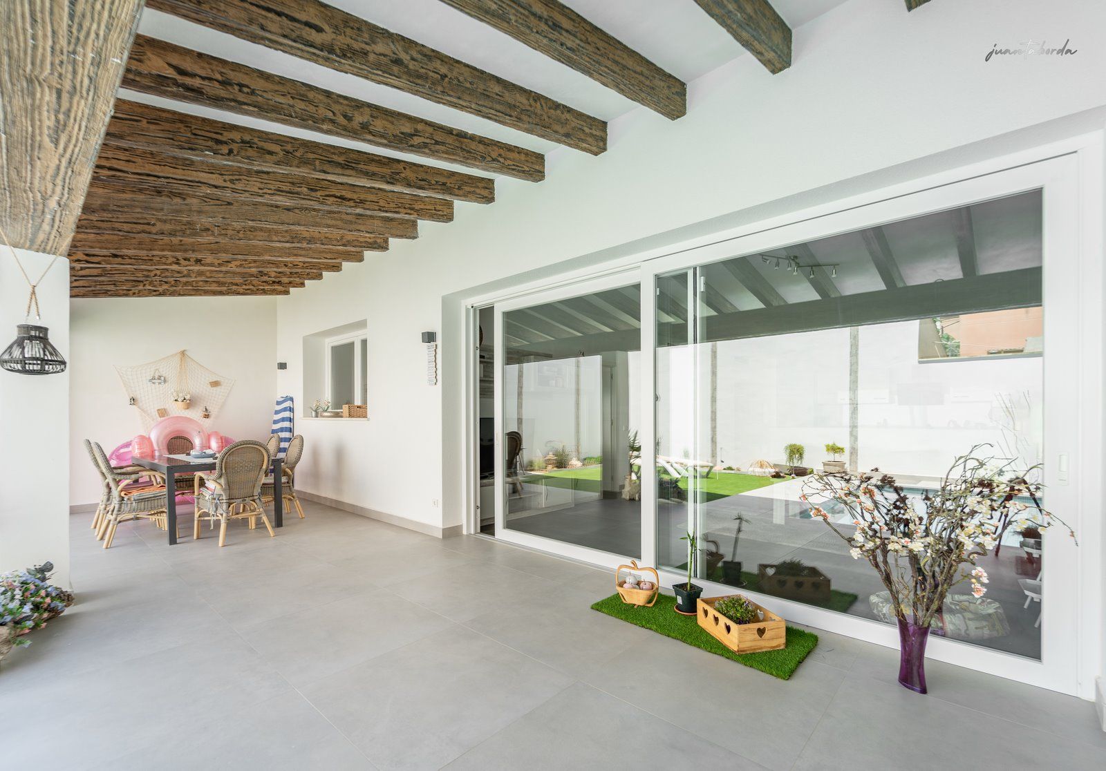Casa de pueblo con piscina en Campos — 240 m², 5 dormitorios, dos plantas independientes
