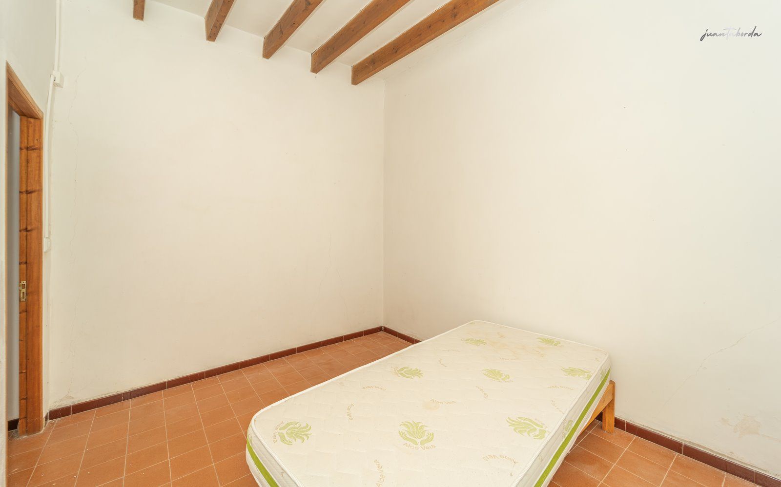 1303-Casa-de-campo-en-venta-junto-a-Campos_-15-Copiar.jpg Casa de campo a reformar en Campos con 14.000 m² de parcela