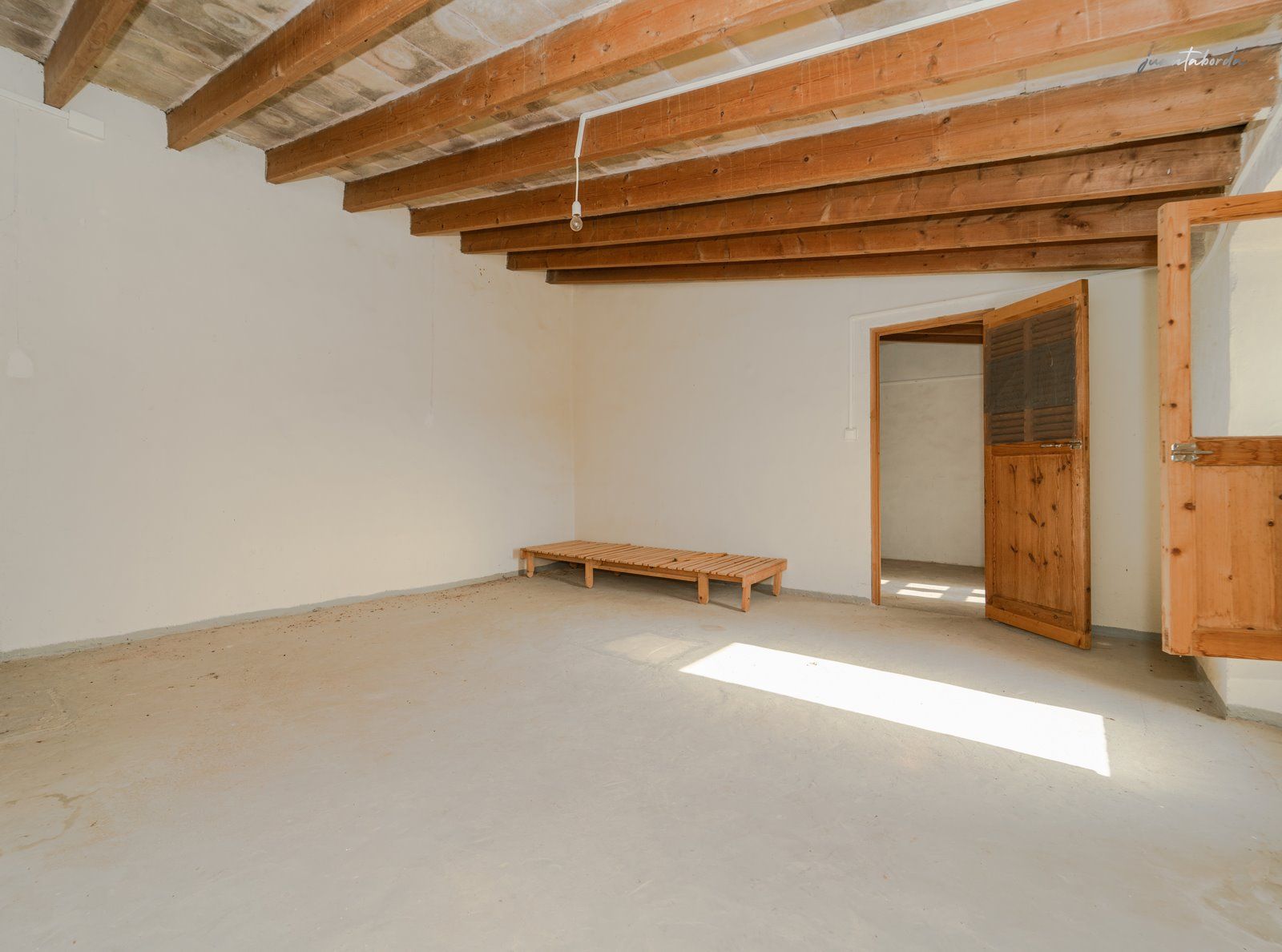 1303-Casa-de-campo-en-venta-junto-a-Campos_-21-Copiar.jpg Casa de campo a reformar en Campos con 14.000 m² de parcela