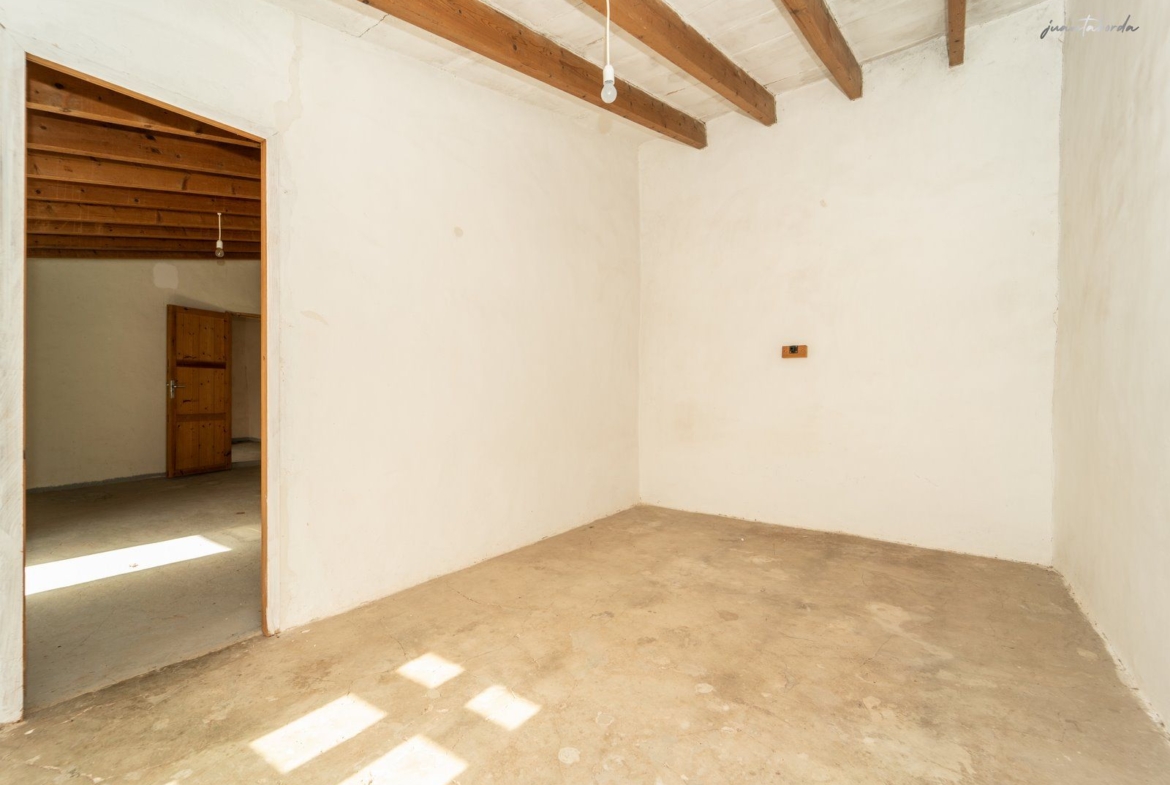 Casa de campo a reformar en Campos con 14.000 m² de parcela