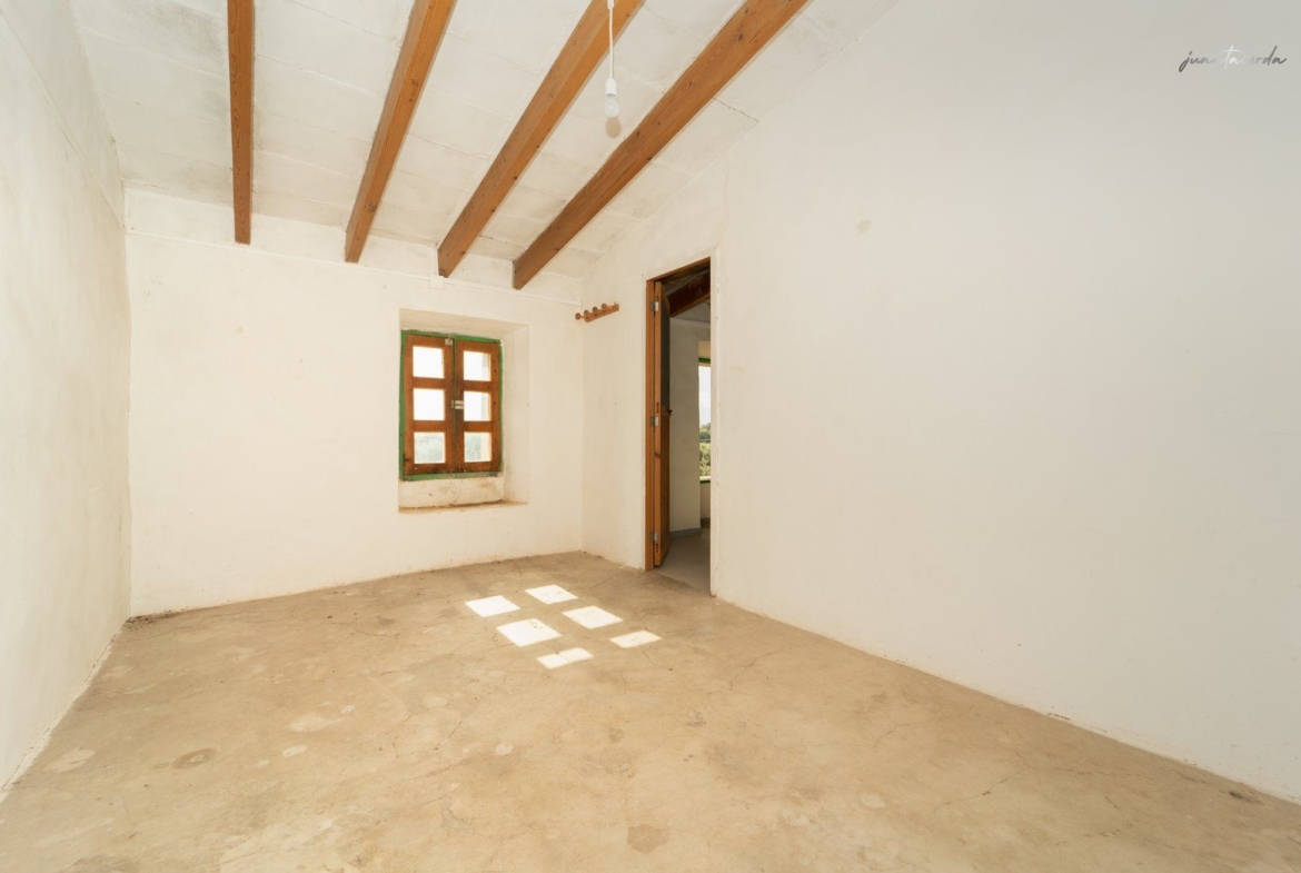 Casa de campo a reformar en Campos con 14.000 m² de parcela