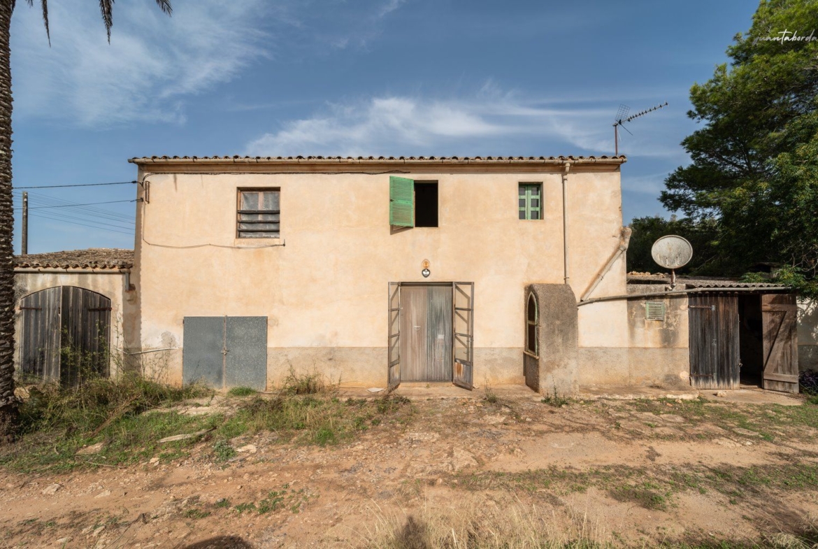 Casa de campo a reformar en Campos con 14.000 m² de parcela