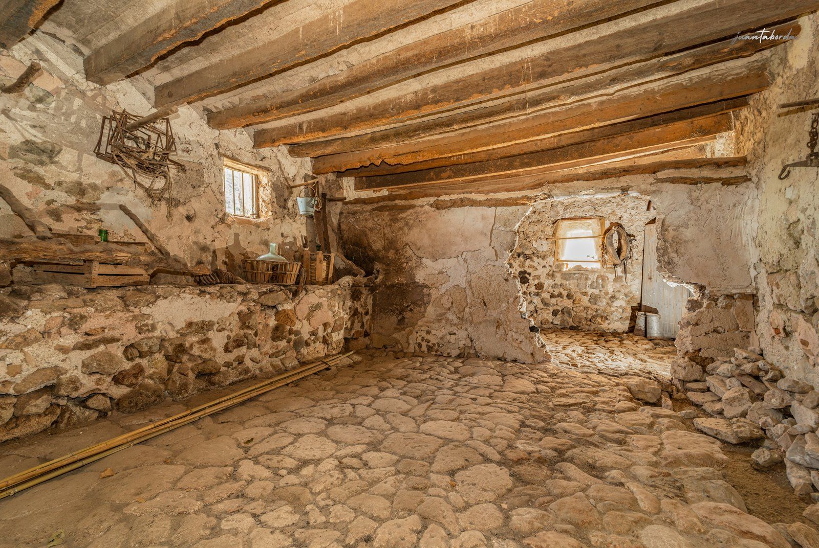 1304-Posesion-historica-en-venta-en-Mallorca-16-Copiar.jpg Historic Estate with Defense Tower and 311 Hectares with Sea Views Near Estellencs