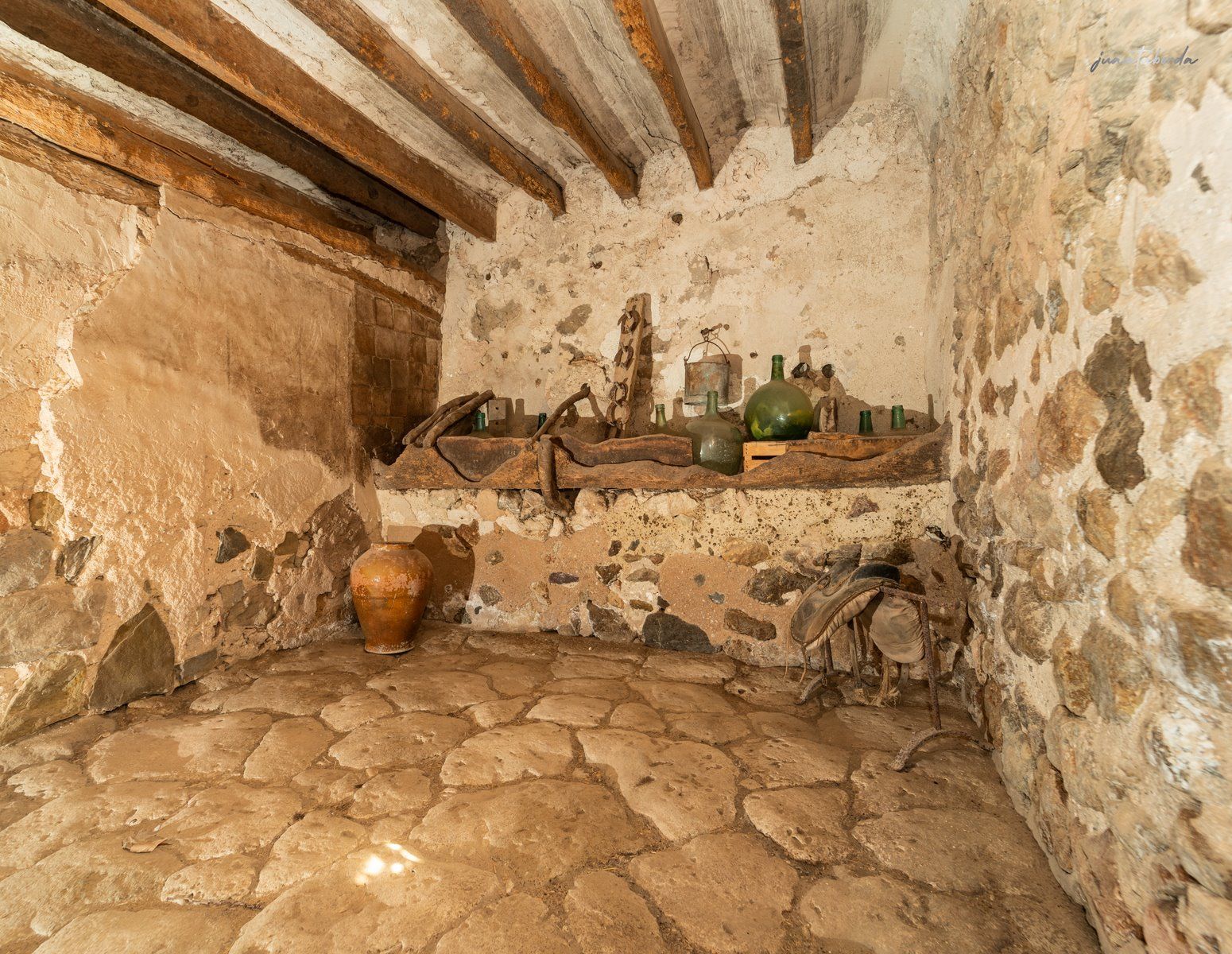 1304-Posesion-historica-en-venta-en-Mallorca-17-Copiar.jpg Historic Estate with Defense Tower and 311 Hectares with Sea Views Near Estellencs
