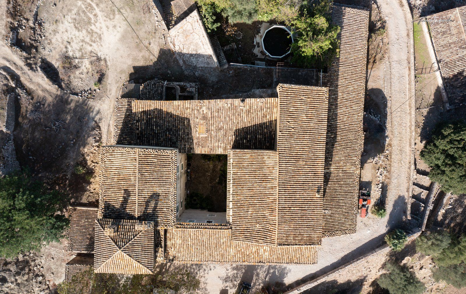 1304-Posesion-historica-en-venta-en-Mallorca-6-Copiar.jpg Historic Estate with Defense Tower and 311 Hectares with Sea Views Near Estellencs