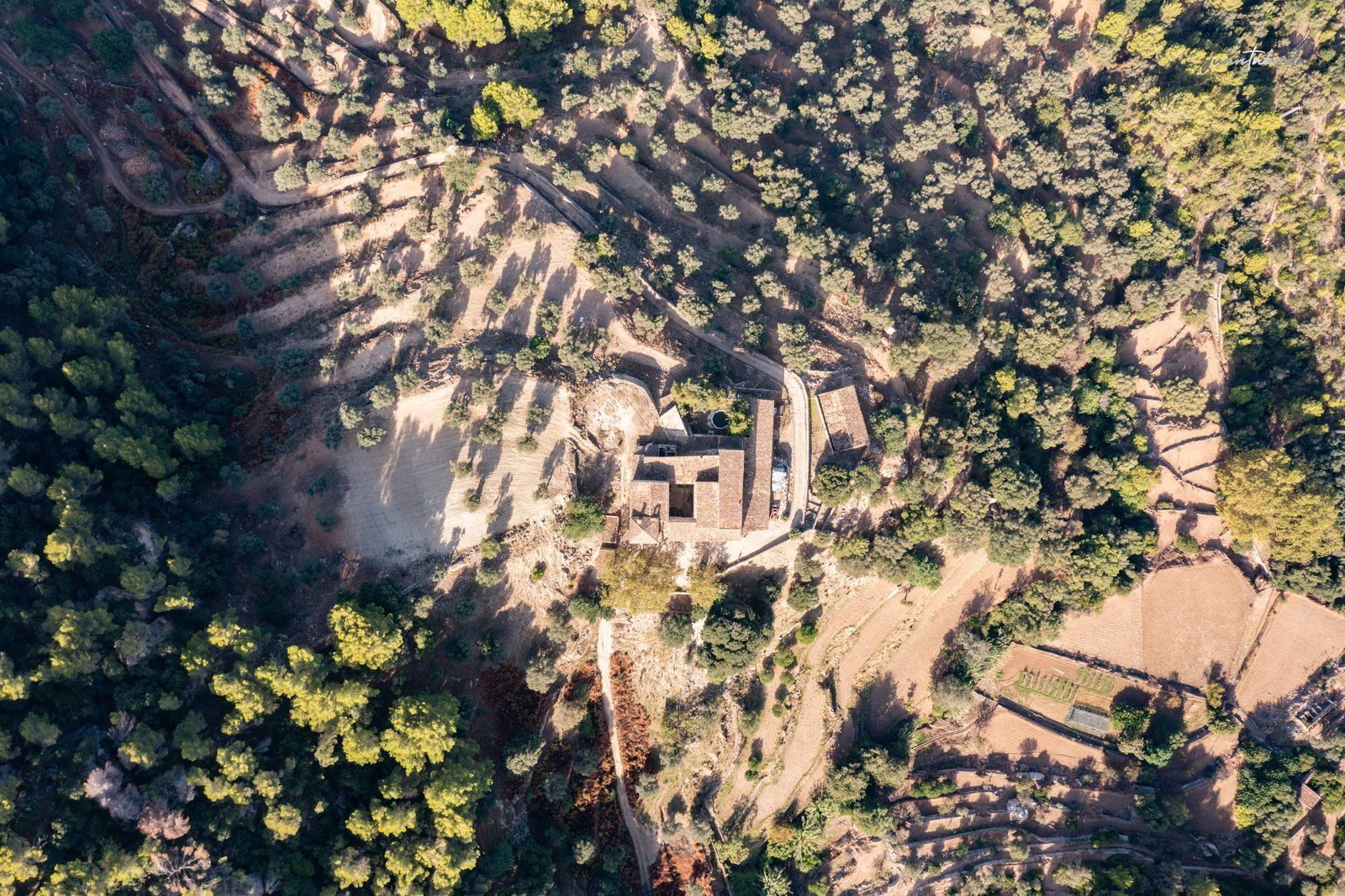 1304-Posesion-historica-en-venta-en-Mallorca-7-Copiar.jpg Historic Estate with Defense Tower and 311 Hectares with Sea Views Near Estellencs