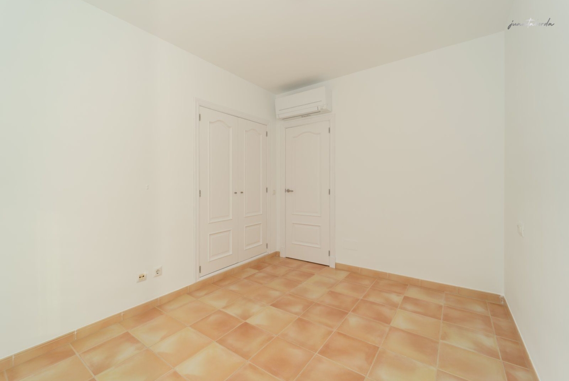 Ground-Floor Apartment for Rent Near Es Trenc Beach, Campos