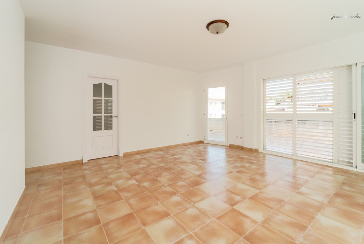 Ground-Floor Apartment for Rent Near Es Trenc Beach, Campos