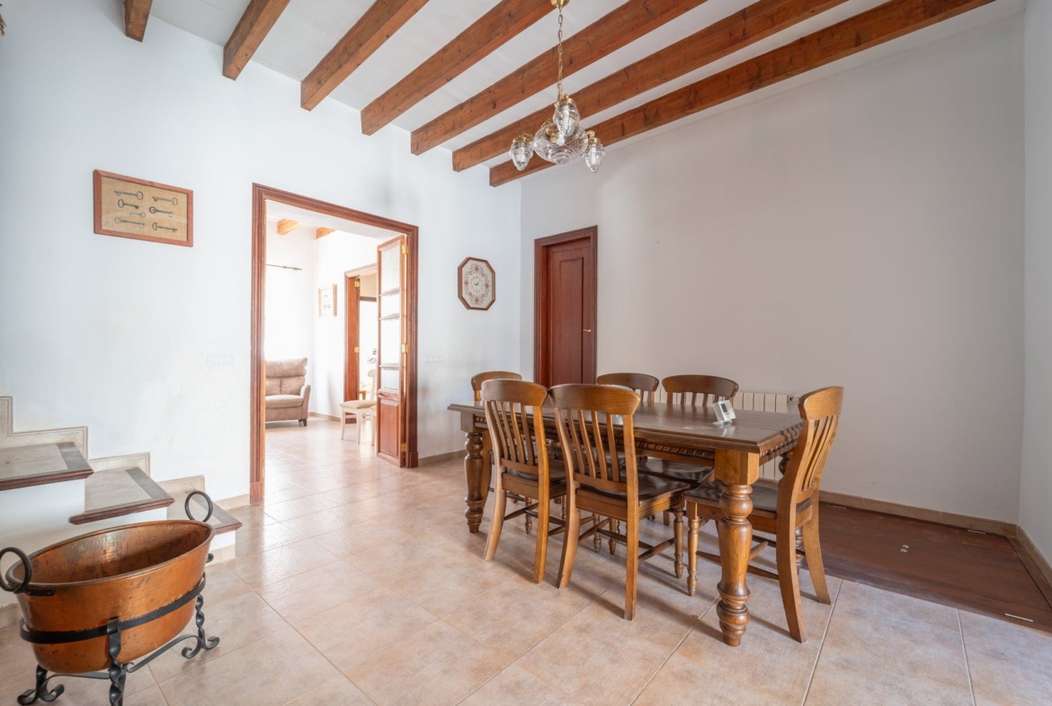 Townhouse for Rent in Felanitx | Terrace, 3 Beds, A/C