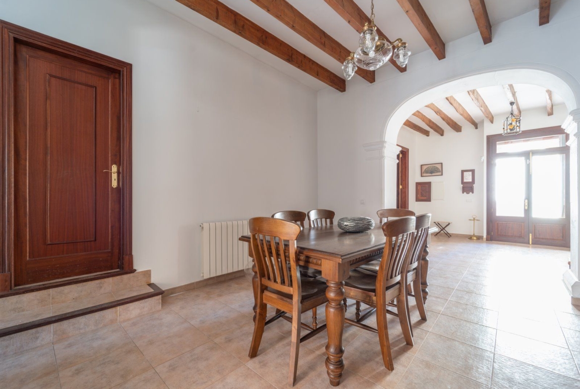 Townhouse for Rent in Felanitx | Terrace, 3 Beds, A/C