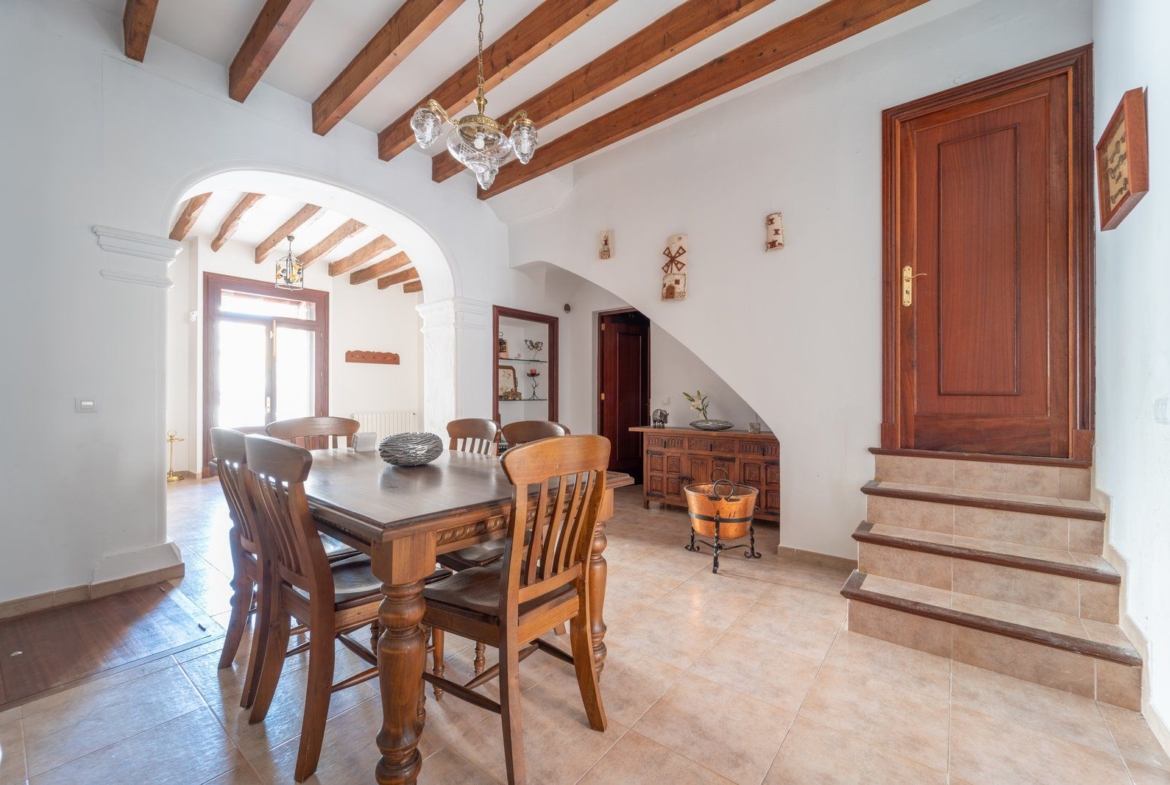 Townhouse for Rent in Felanitx | Terrace, 3 Beds, A/C