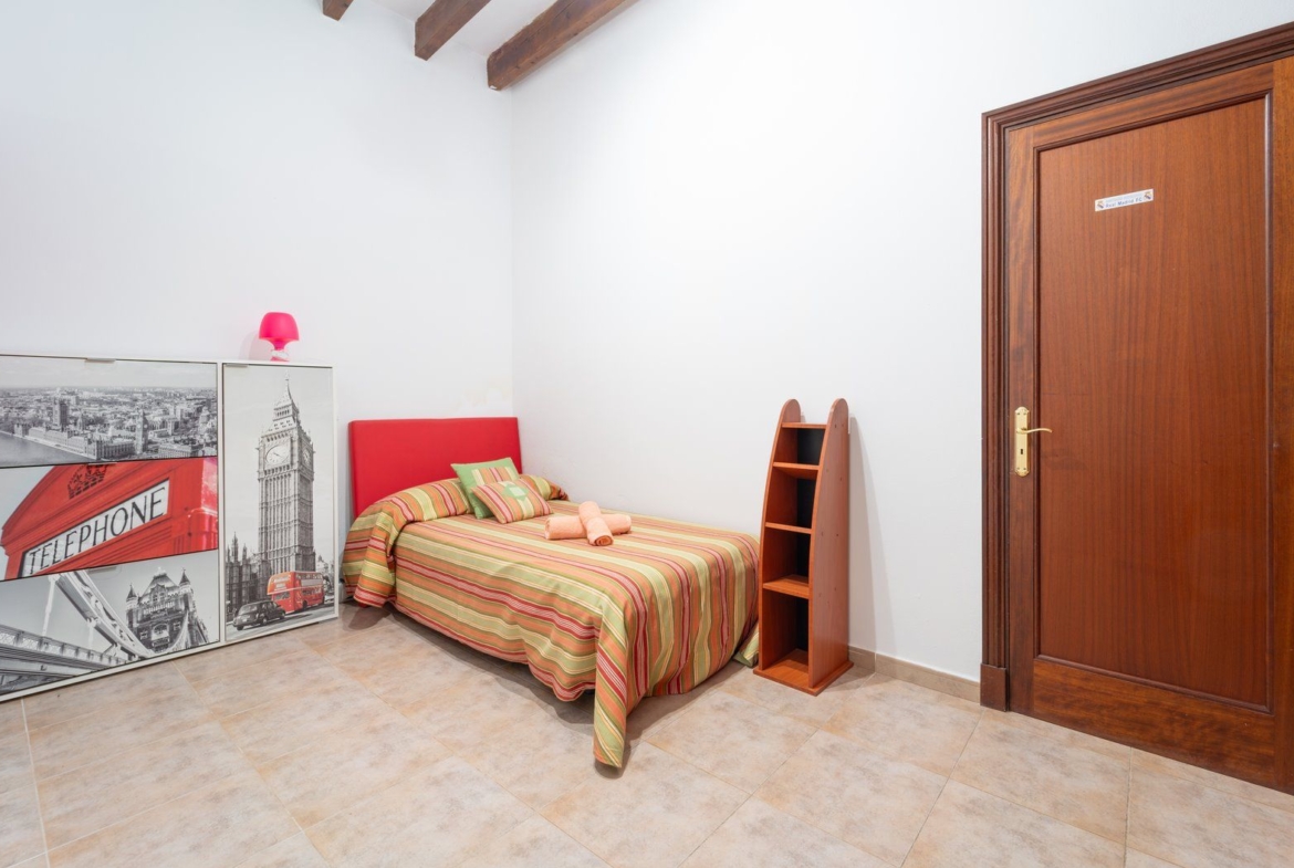 Townhouse for Rent in Felanitx | Terrace, 3 Beds, A/C