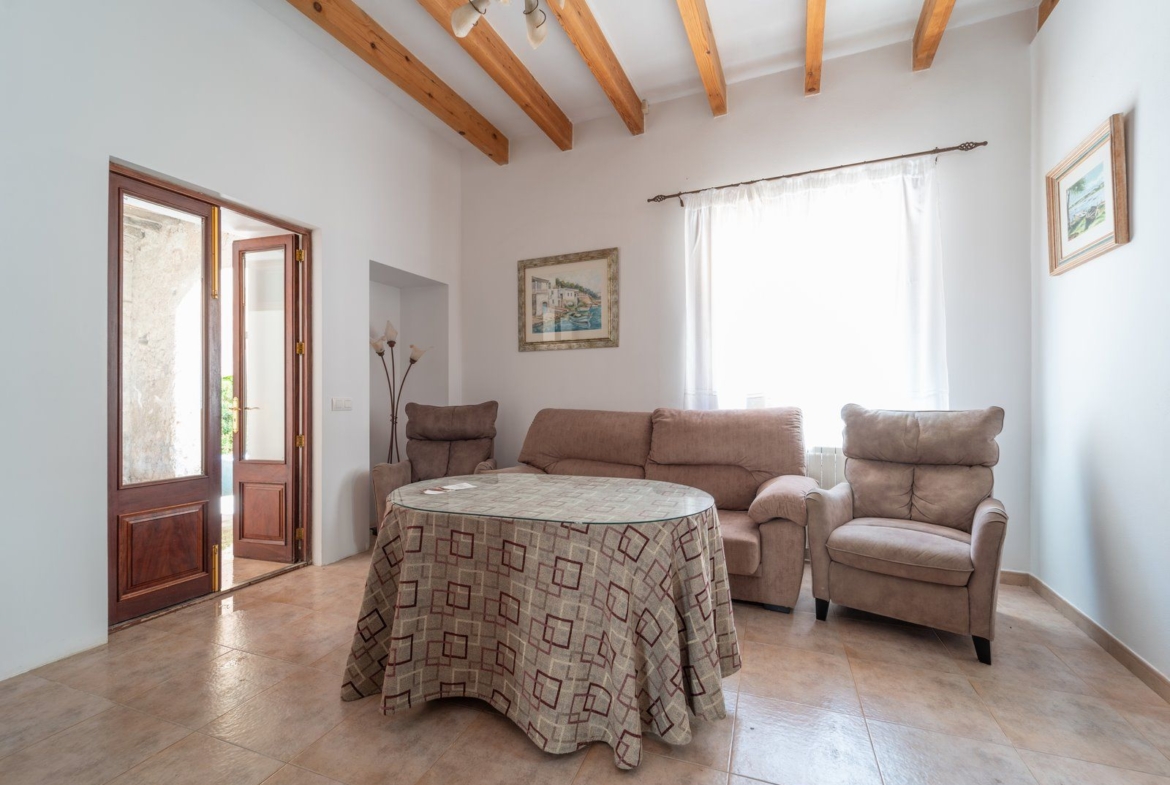Townhouse for Rent in Felanitx | Terrace, 3 Beds, A/C