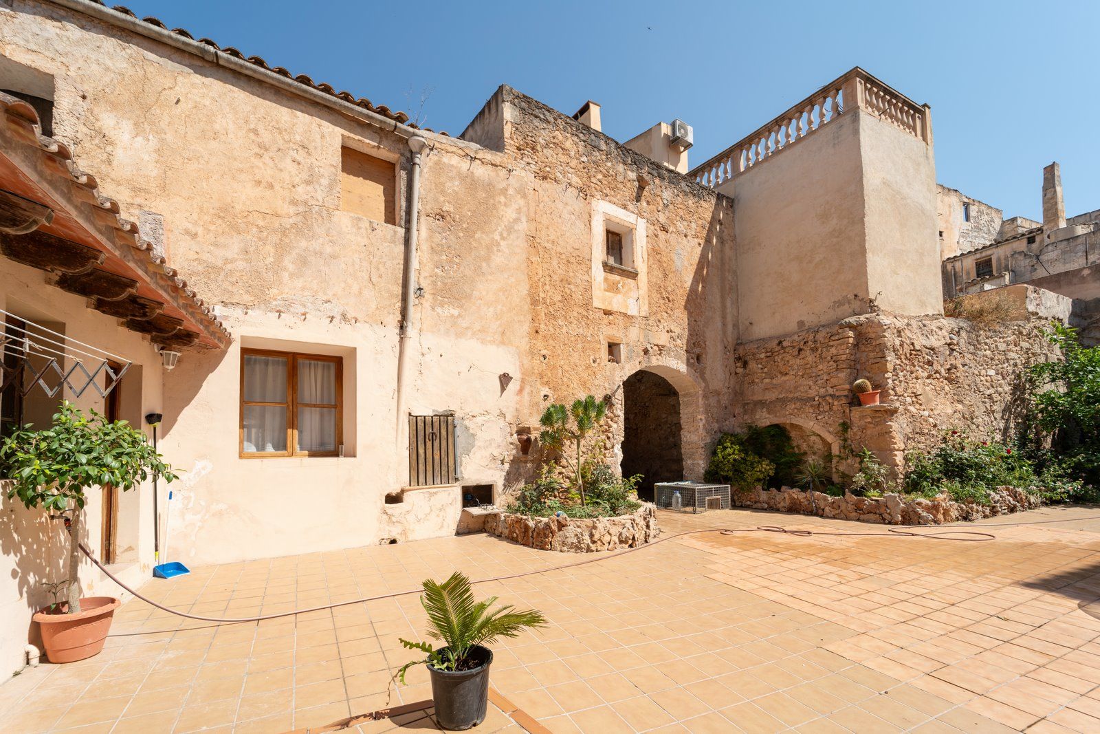 1347-Town-house-to-rent-in-Felanitx-27-Copiar.jpg Casa de pueblo en alquiler en Felanitx con terraza y exterior