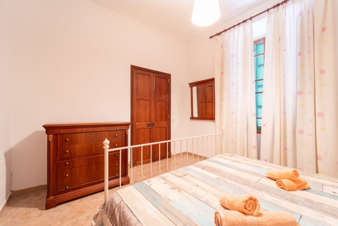 Townhouse for Rent in Felanitx | Terrace, 3 Beds, A/C