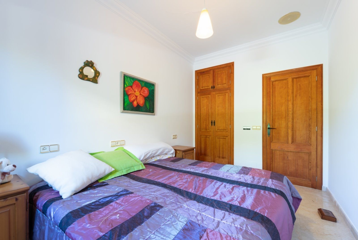 Casa de campo con piscina y casa de invitados en Campos