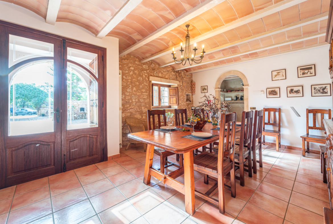Landhaus in Santanyí mit Pool, 5 Schlafzimmern & Terrassen