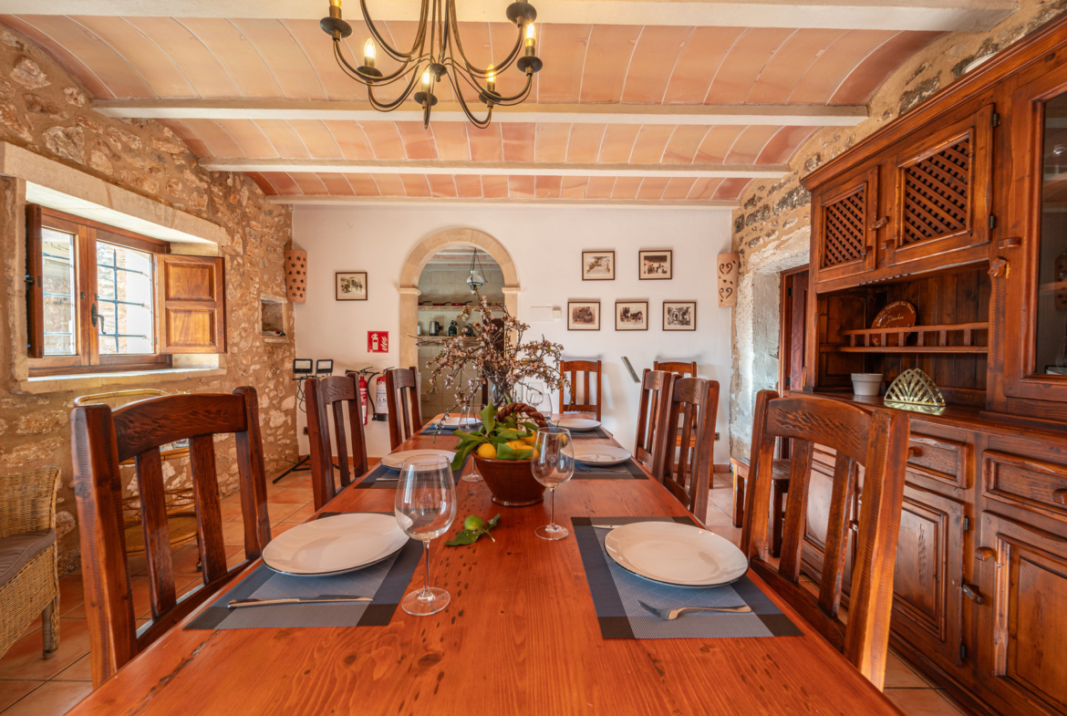 Landhaus in Santanyí mit Pool, 5 Schlafzimmern & Terrassen