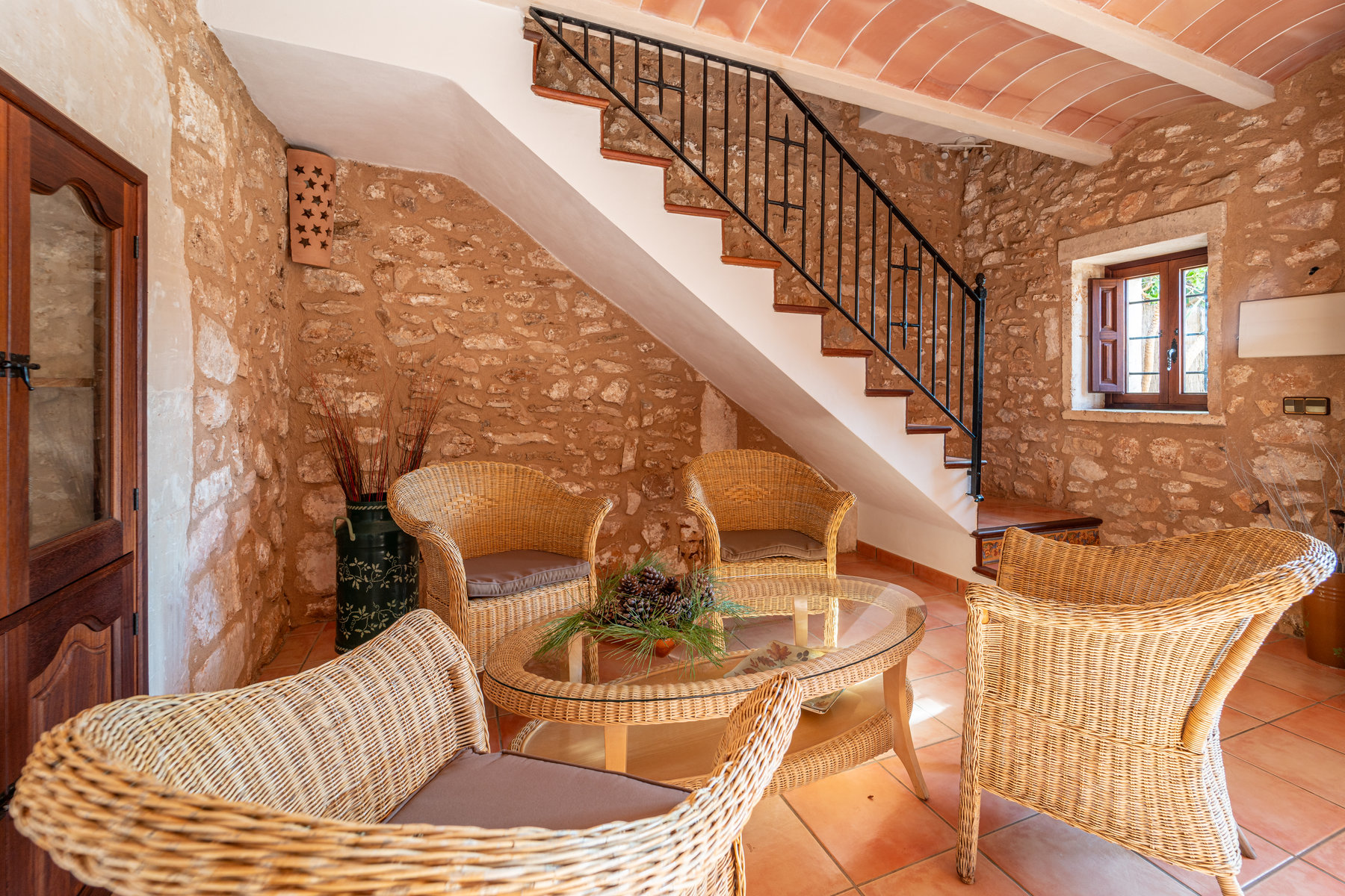 1394-Country-Estate-for-sale-with-swimming-pool-in-Santanyi-17.jpg Landhaus in Santanyí mit Pool, 5 Schlafzimmern & Terrassen
