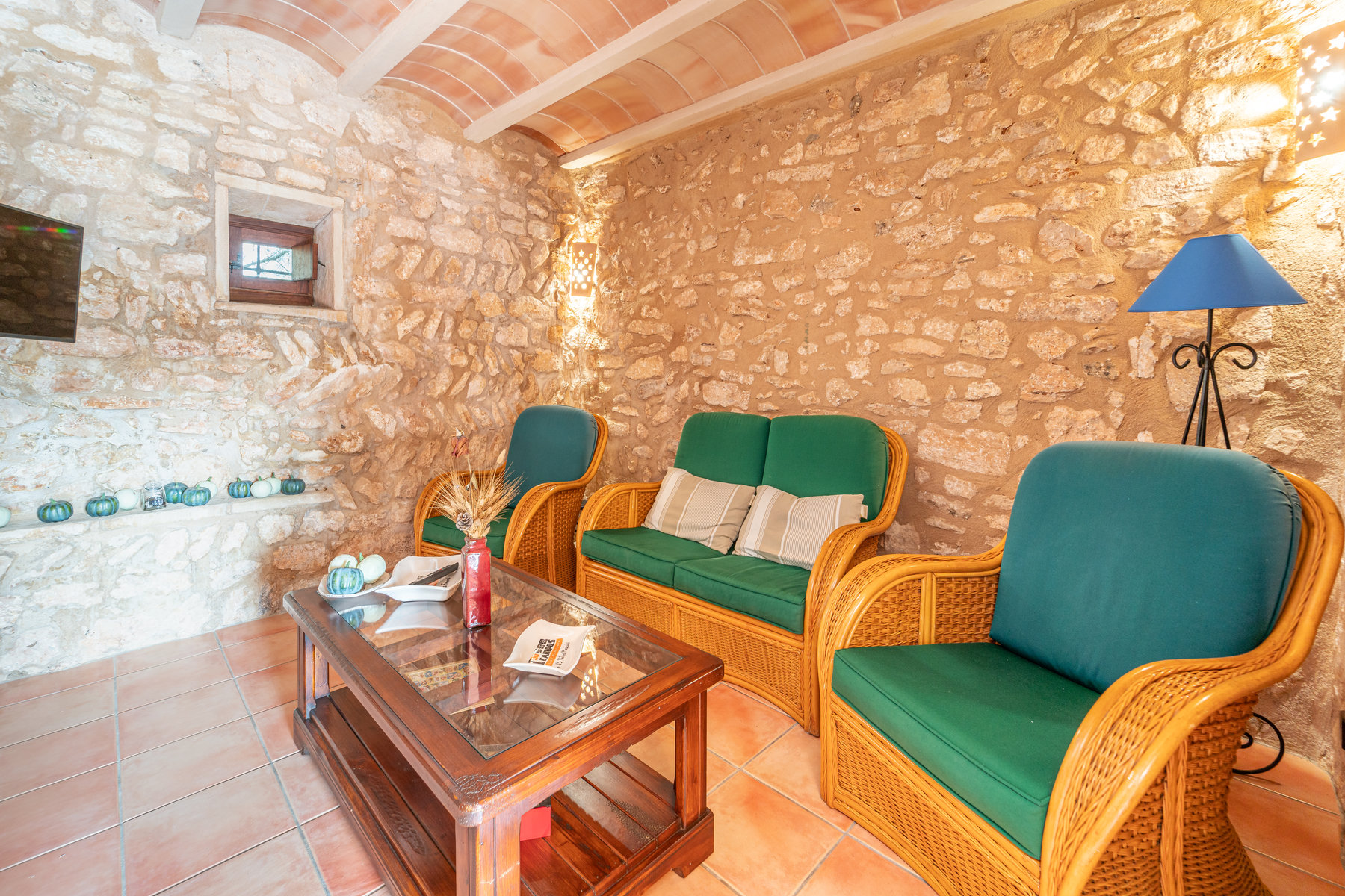 1394-Country-Estate-for-sale-with-swimming-pool-in-Santanyi-21.jpg Landhaus in Santanyí mit Pool, 5 Schlafzimmern & Terrassen
