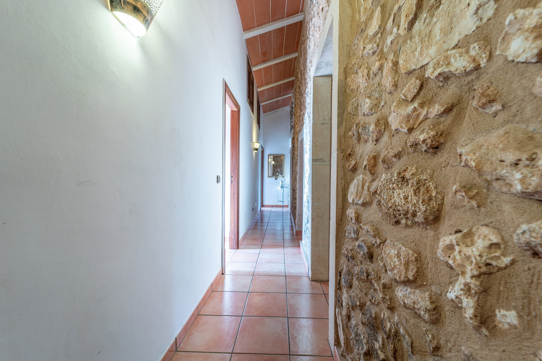 1394-Country-Estate-for-sale-with-swimming-pool-in-Santanyi-29.jpg Landhaus in Santanyí mit Pool, 5 Schlafzimmern & Terrassen