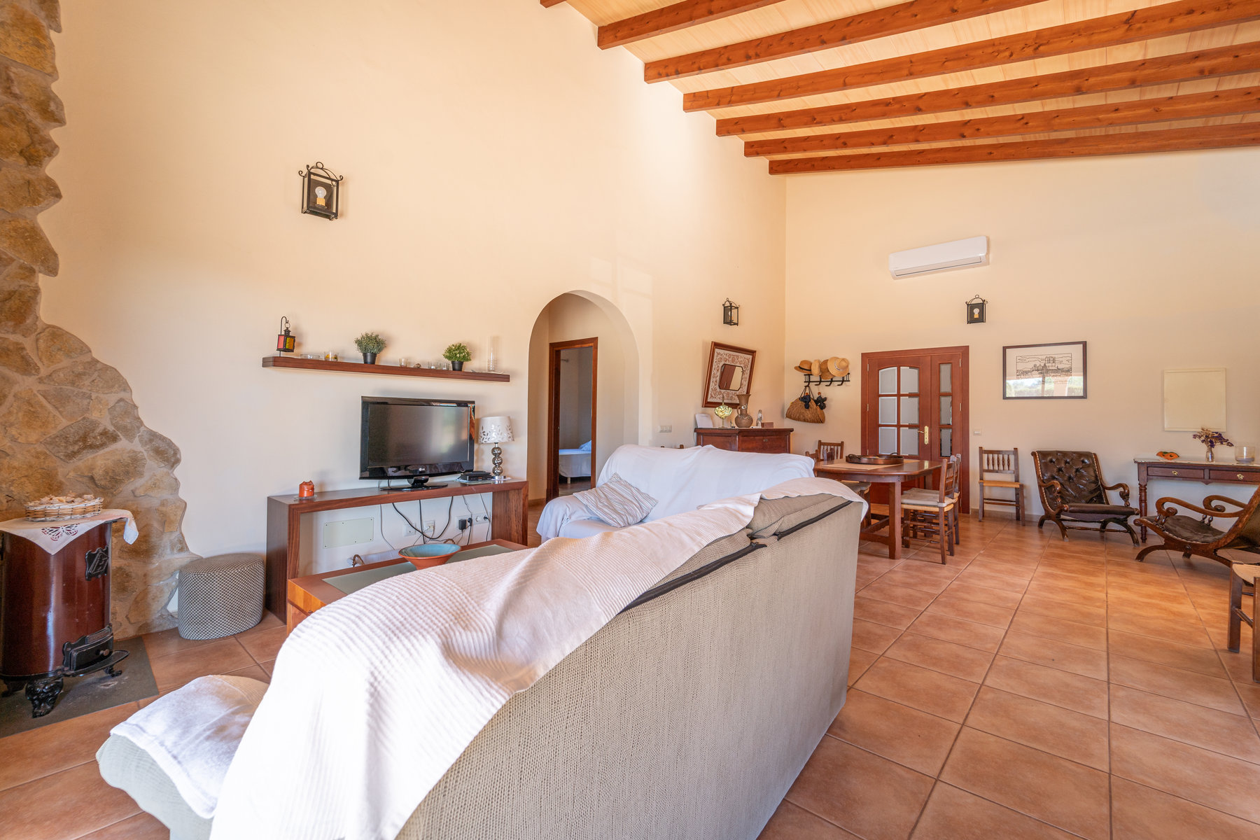 1396-Country-house-to-rent-in-Ses-Salines-21.jpg Country House with Pool for Rent Near Ses Salines, Mallorca