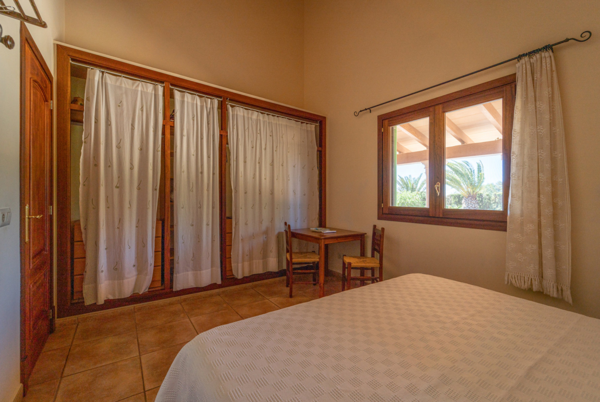 Country House with Pool for Rent Near Ses Salines, Mallorca