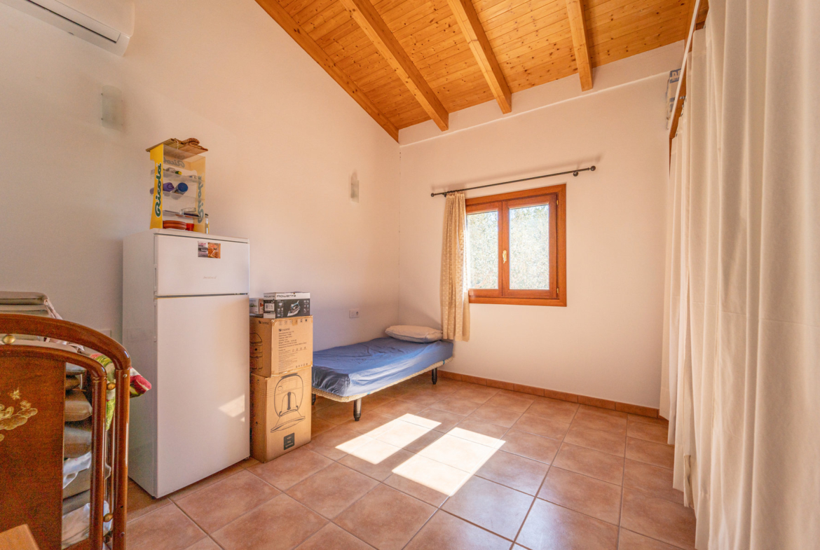 Country House with Pool for Rent Near Ses Salines, Mallorca