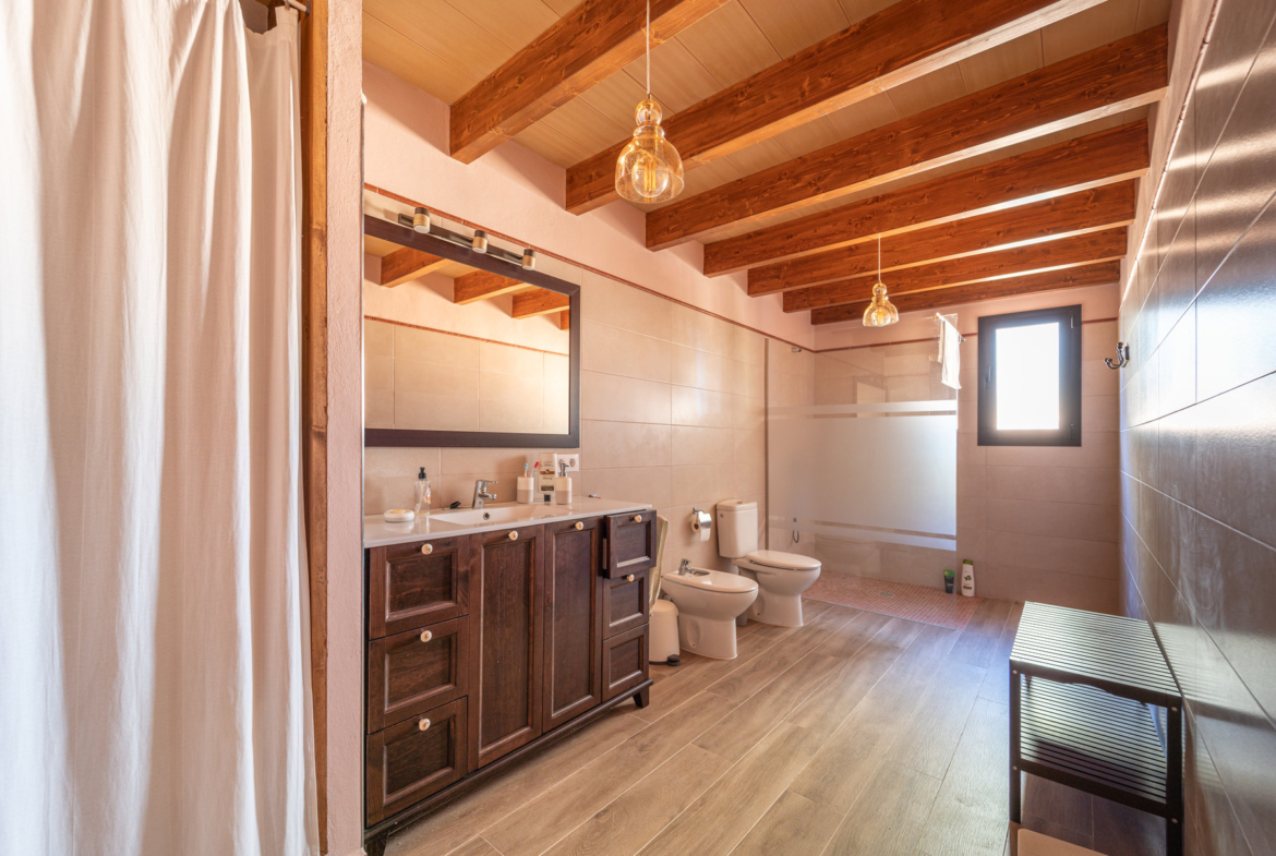 Country House with Pool for Rent Near Ses Salines, Mallorca