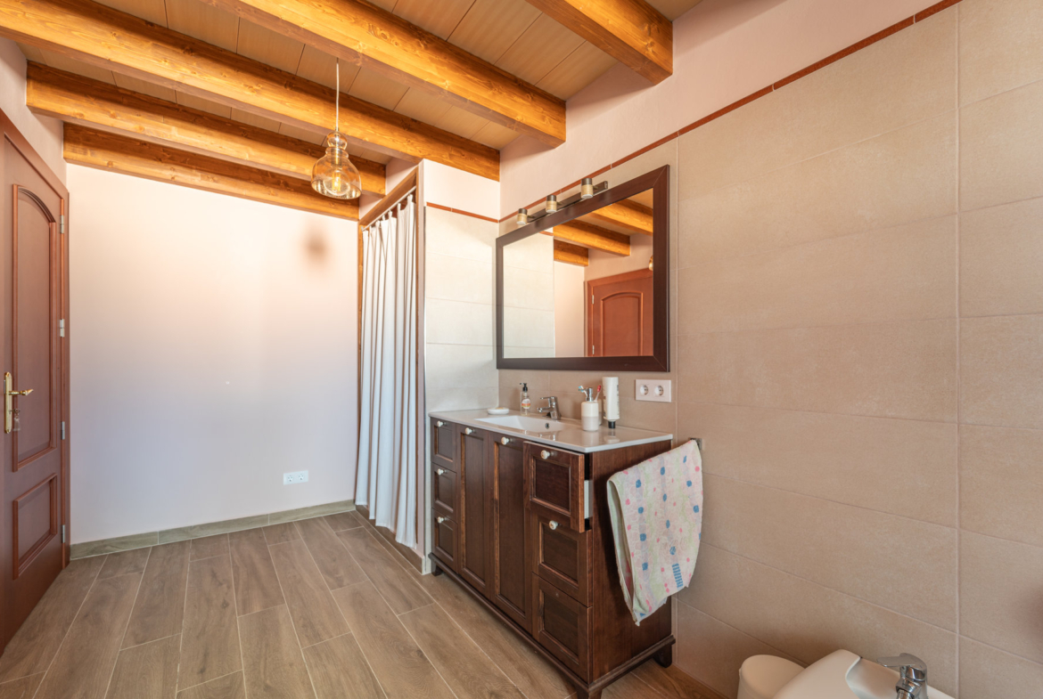 Country House with Pool for Rent Near Ses Salines, Mallorca