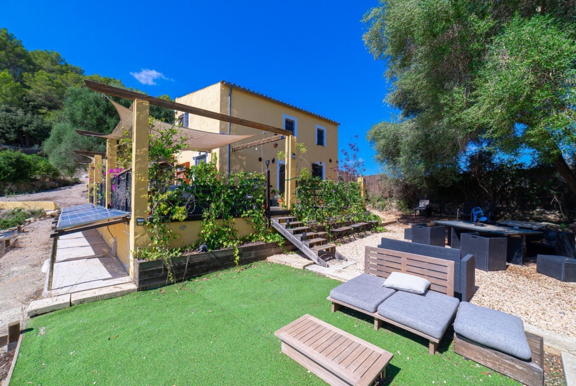 Casa de campo con piscina y vistas en Sineu, Mallorca