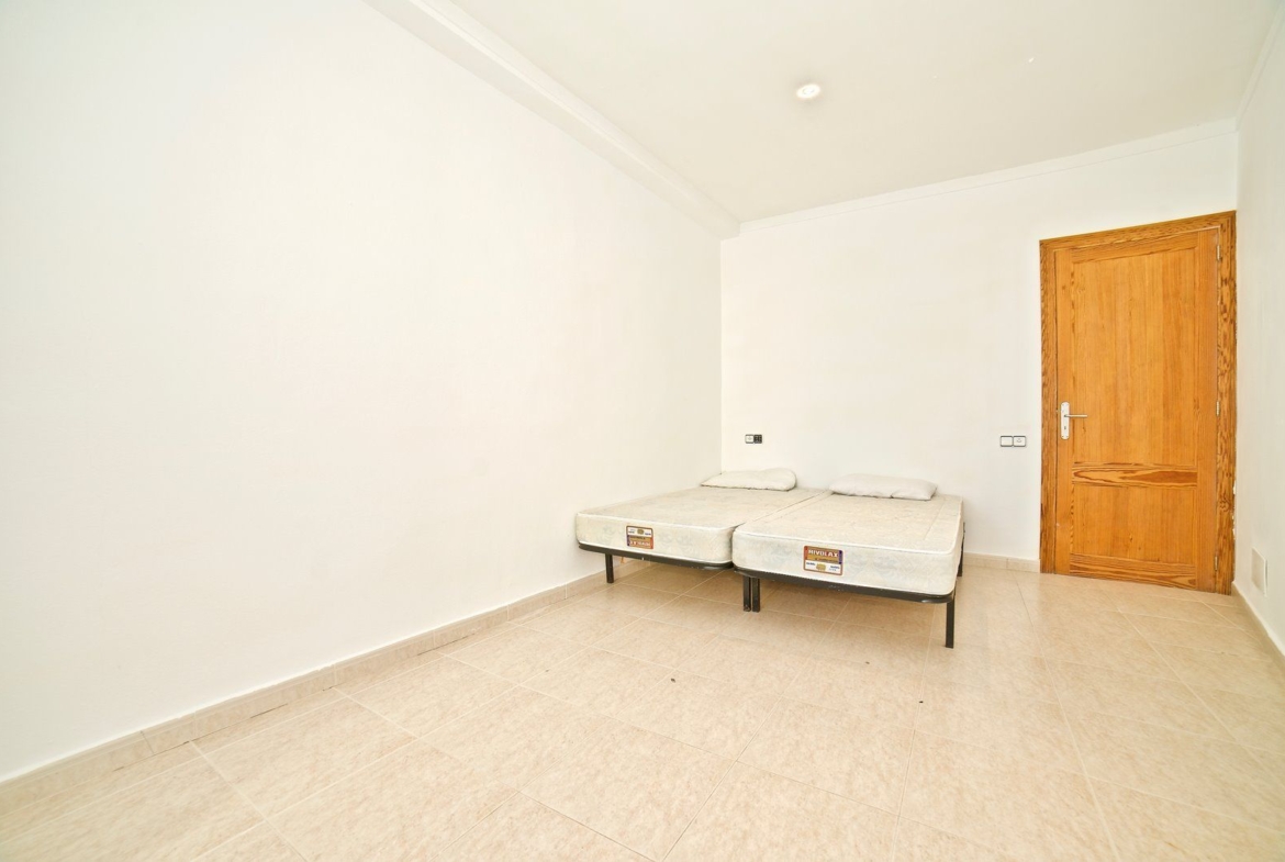 Casa de pueblo renovada en venta en Santanyí con local