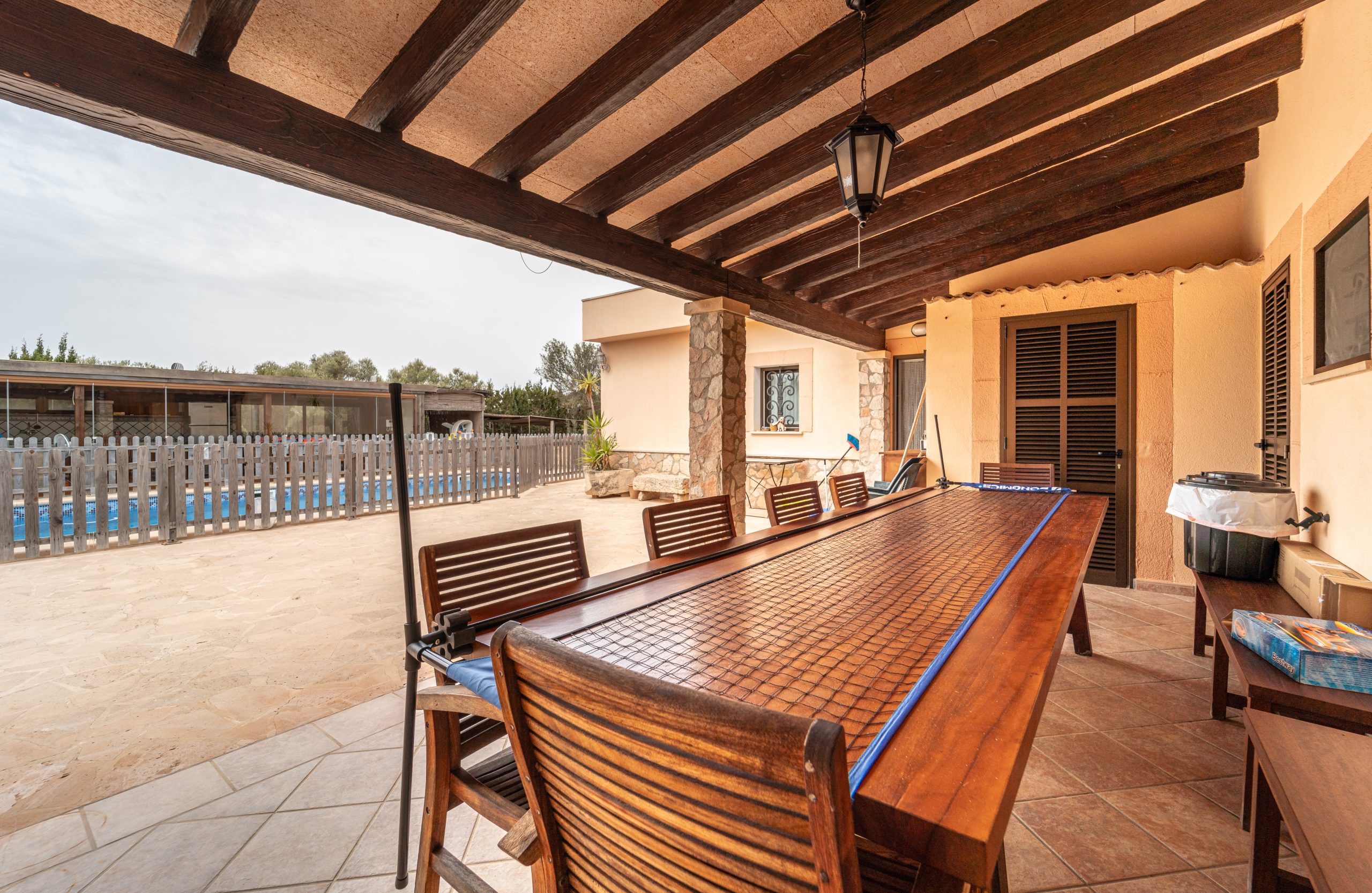 1411-Spacious-villa-for-sale-in-Portocolom-with-swimming-pool.-10-scaled.jpg Chalet independiente con vistas al mar en Portocolom: 490 m² y piscina