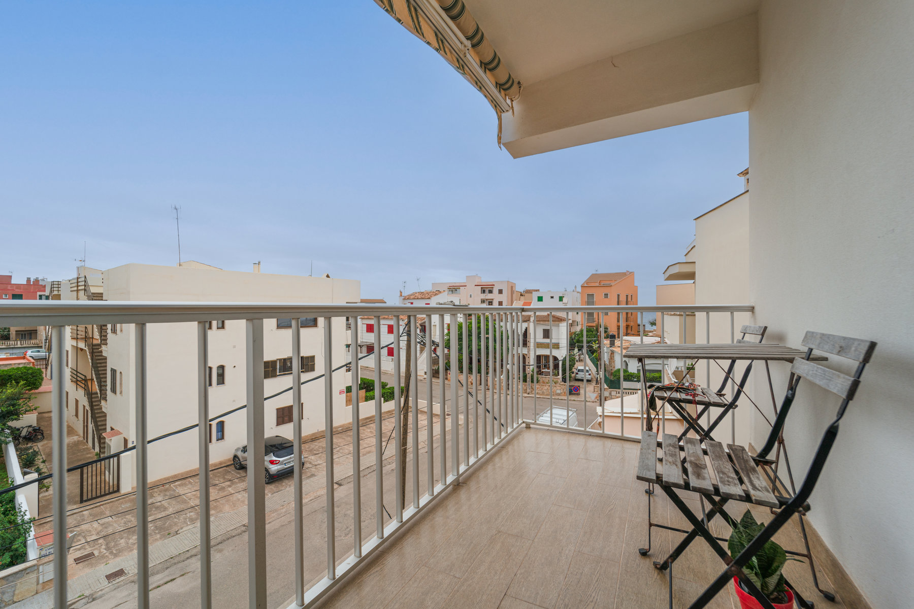 1426-Bright-renovated-apartment-for-sale-with-balcony-in-Colonia-de-Sant-Jordi.-1.jpg Piso reformado con balcón en Colonia de Sant Jordi · 3 hab.