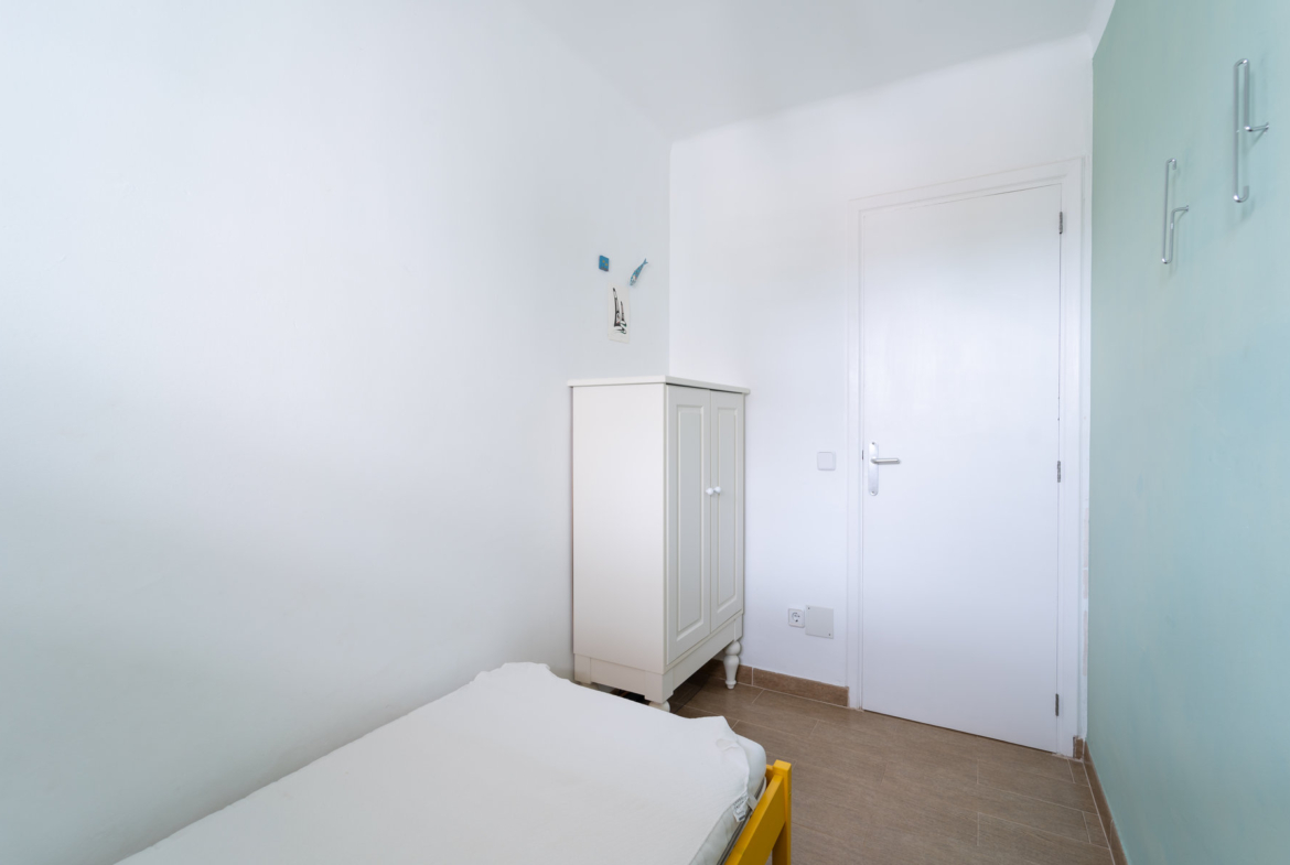 Piso reformado con balcón en Colonia de Sant Jordi · 3 hab.