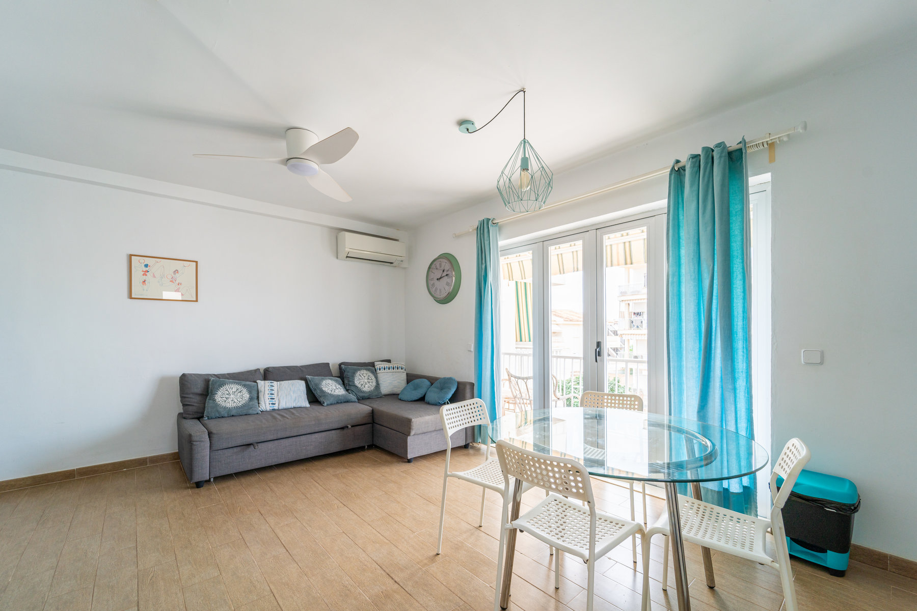 1426-Bright-renovated-apartment-for-sale-with-balcony-in-Colonia-de-Sant-Jordi.-4.jpg Piso reformado con balcón en Colonia de Sant Jordi · 3 hab.
