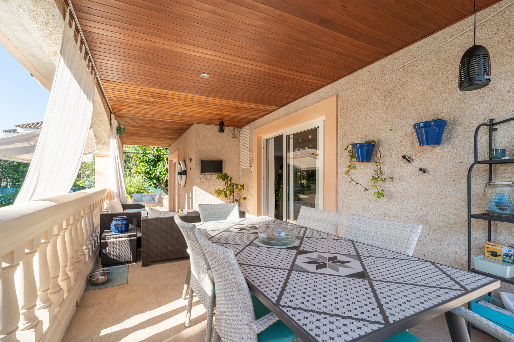 1427-Amazing-villa-for-sale-with-swimming-pool-next-to-the-sea-in-Ciudad-Jardin-Palma.10.jpg Chalet con piscina y vistas al mar en Ciudad Jardín, Palma — 261 m², 5 dorm., 3 plantas