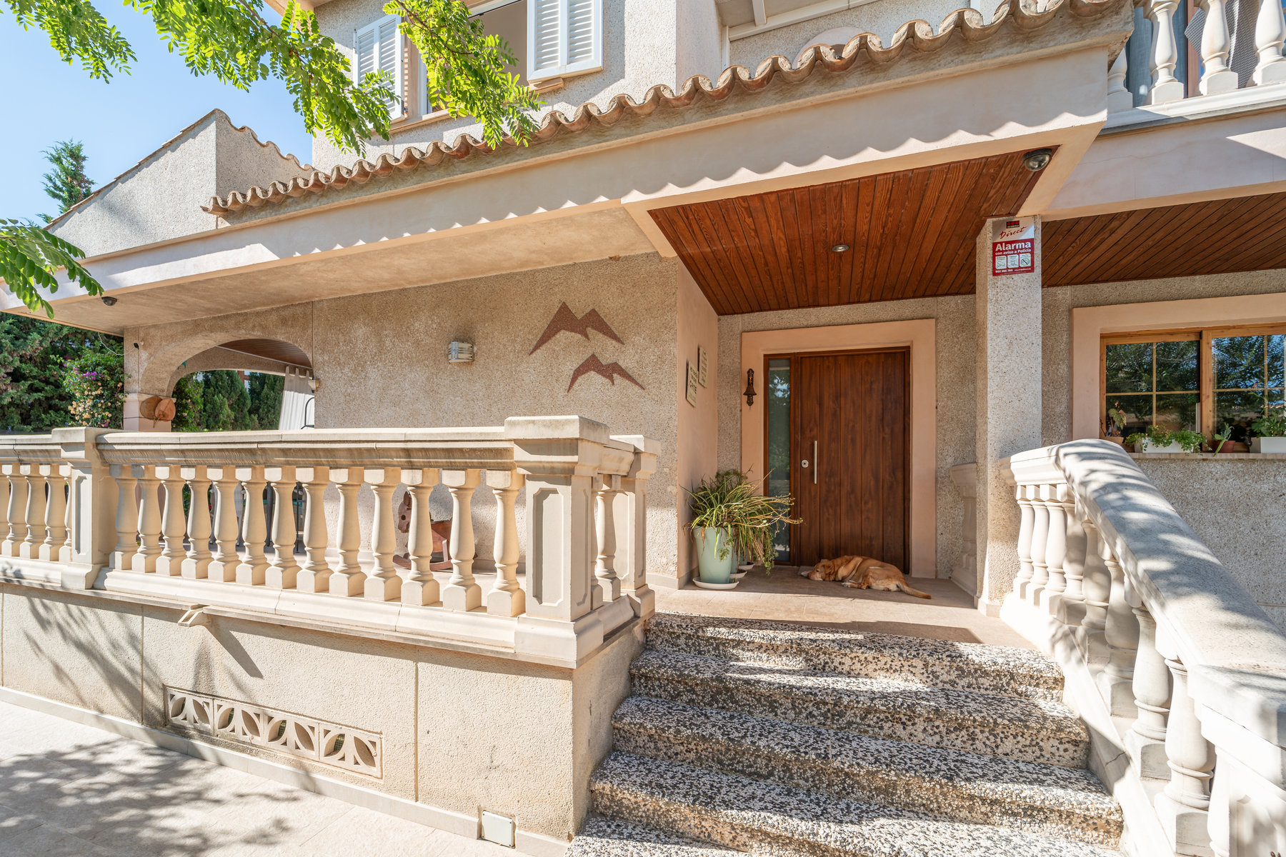 1427-Amazing-villa-for-sale-with-swimming-pool-next-to-the-sea-in-Ciudad-Jardin-Palma.11.jpg Chalet con piscina y vistas al mar en Ciudad Jardín, Palma — 261 m², 5 dorm., 3 plantas