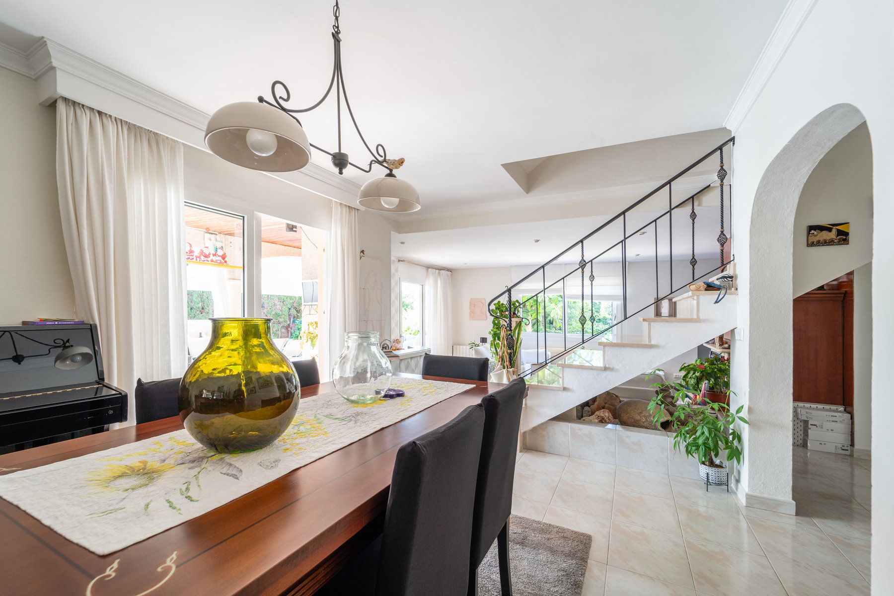 1427-Amazing-villa-for-sale-with-swimming-pool-next-to-the-sea-in-Ciudad-Jardin-Palma.16.jpg Chalet con piscina y vistas al mar en Ciudad Jardín, Palma — 261 m², 5 dorm., 3 plantas