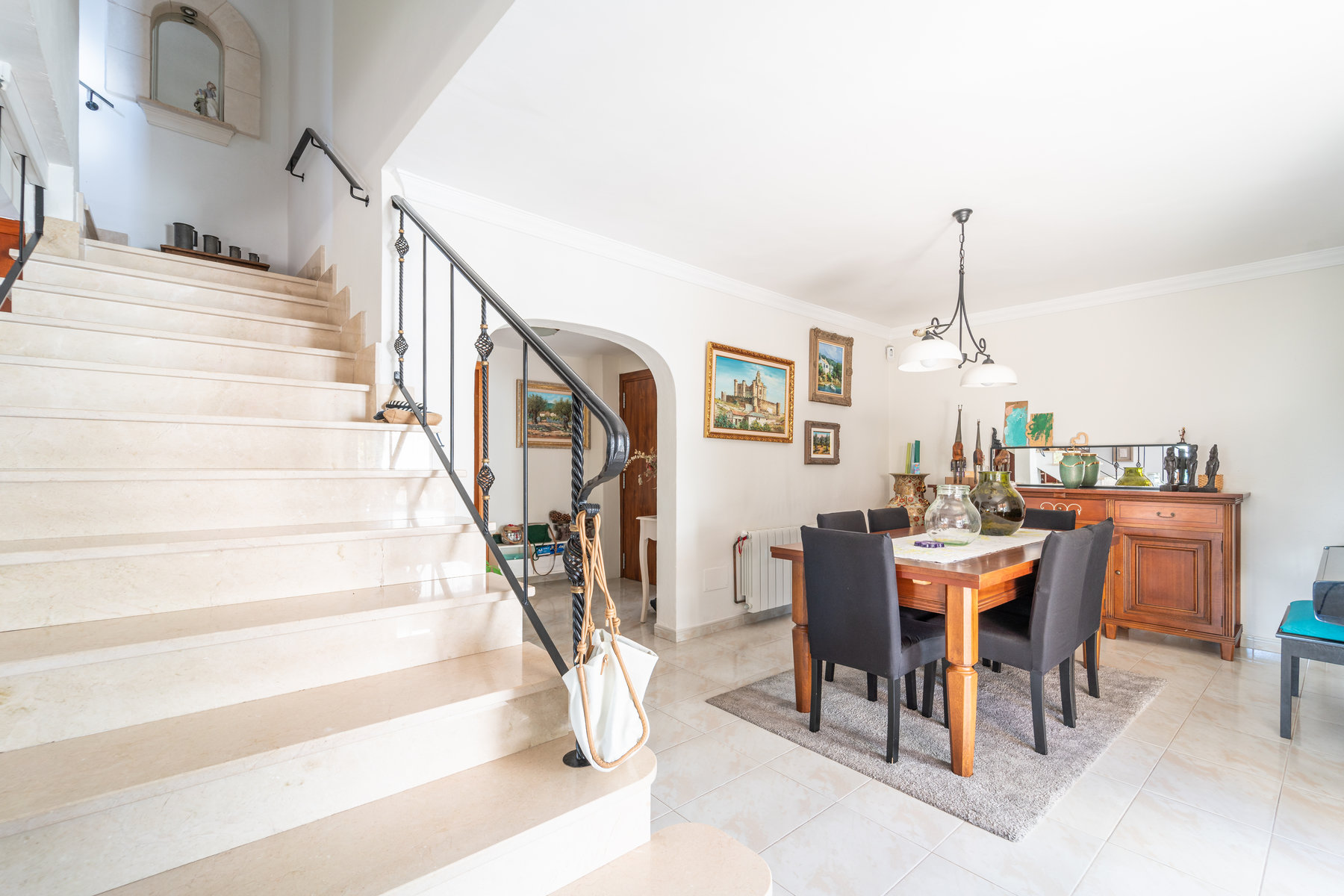 1427-Amazing-villa-for-sale-with-swimming-pool-next-to-the-sea-in-Ciudad-Jardin-Palma.18.jpg Chalet con piscina y vistas al mar en Ciudad Jardín, Palma — 261 m², 5 dorm., 3 plantas