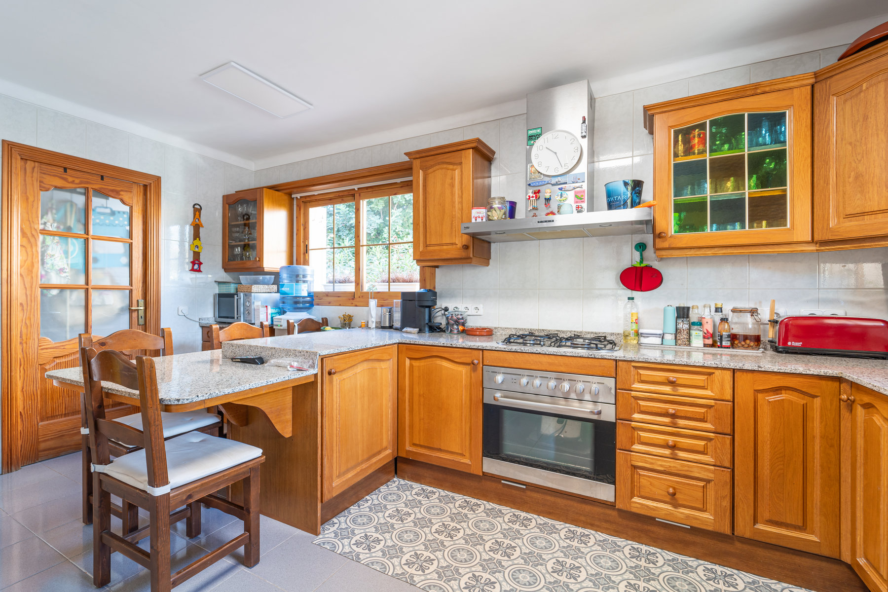 1427-Amazing-villa-for-sale-with-swimming-pool-next-to-the-sea-in-Ciudad-Jardin-Palma.23.jpg Chalet con piscina y vistas al mar en Ciudad Jardín, Palma — 261 m², 5 dorm., 3 plantas
